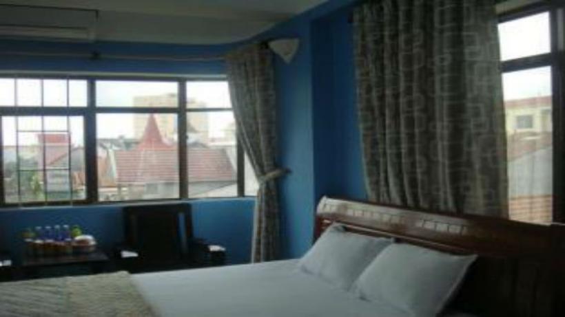 Hotel Tokyo 1 Vinh Bagian luar foto